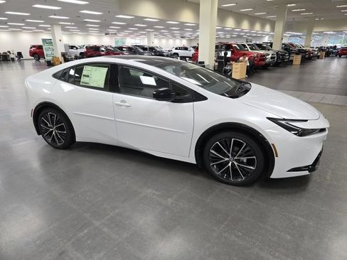 New 2026 Toyota Prius Limited FWD image 6