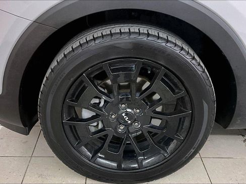 Used 2022 Kia Telluride SX w/ SX Prestige Package image 35