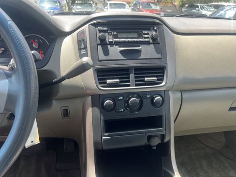 Used 2006 Honda Pilot LX image 19