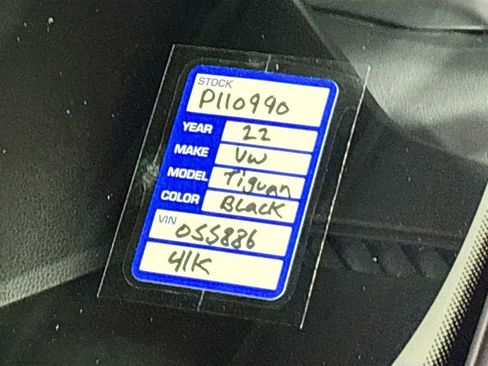 Certified 2022 Volkswagen Tiguan SE w/ Panoramic Sunroof Package image 26