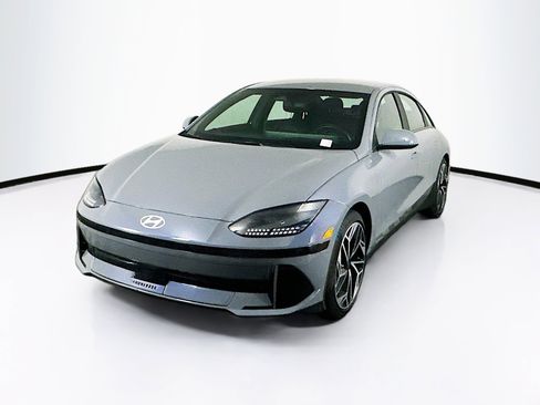 Used 2024 Hyundai Ioniq 6 SEL RWD image 3