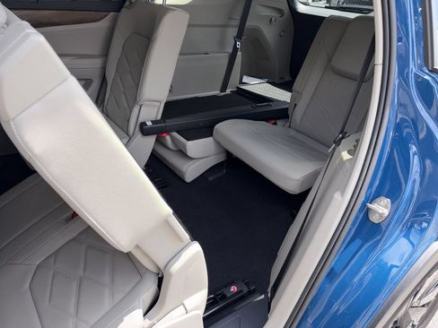 Certified 2026 Volkswagen Atlas SE w/ Panoramic Sunroof Package FWD image 23