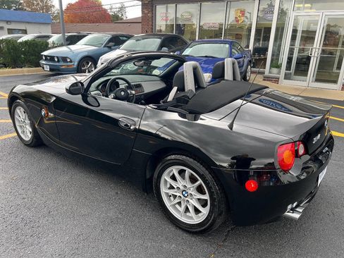 Used 2004 BMW Z4 2.5i image 14