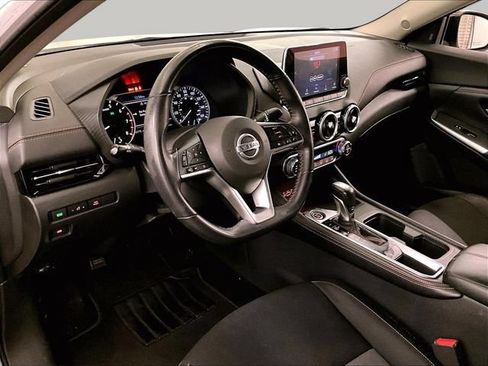 Used 2020 Nissan Sentra SR w/ Lighting Package FWD image 12