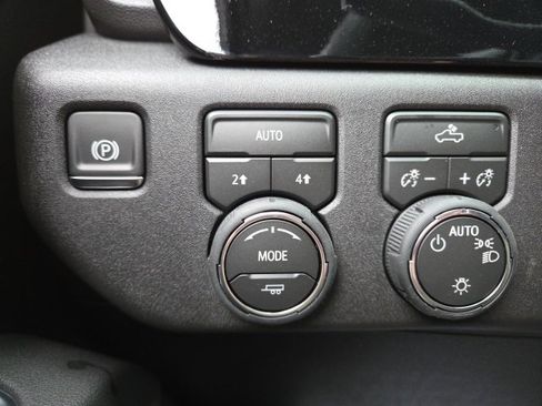 New 2026 Chevrolet Silverado 1500 LT image 42