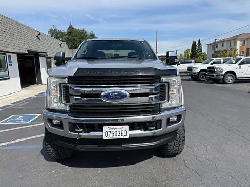 Used 2017 Ford F350 XLT w/ XLT Premium Package AWD/4WD image 2
