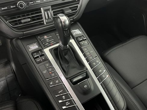 Used 2021 Porsche Macan S image 21