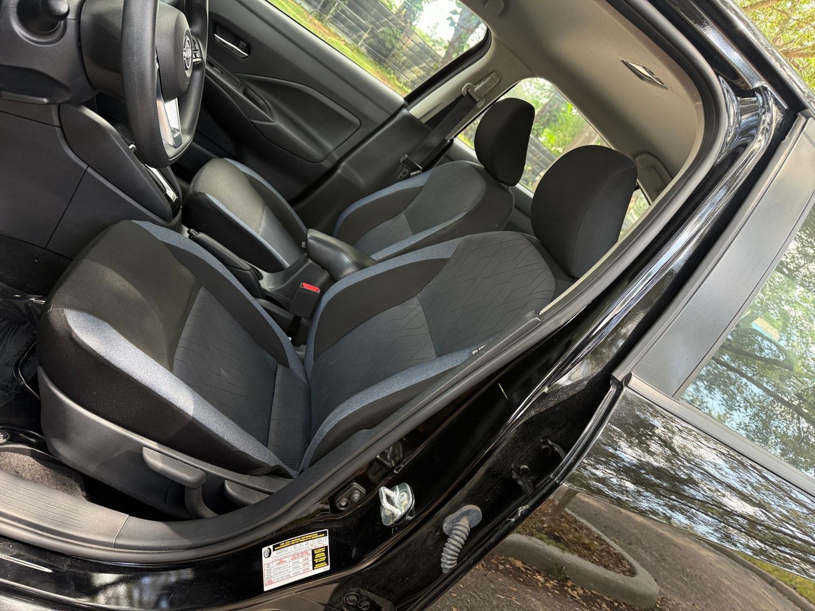 Used 2025 Nissan Versa SV FWD image 22