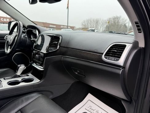 Used 2019 Jeep Grand Cherokee Summit image 26