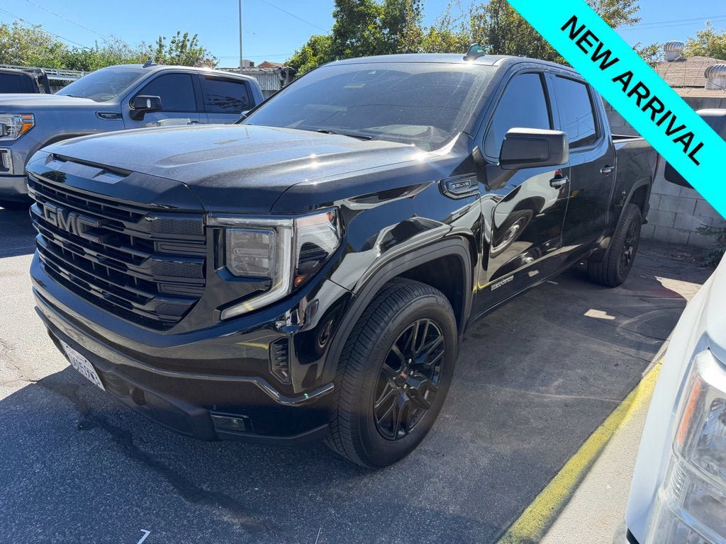 Used 2023 GMC Sierra 1500 Elevation RWD image 1