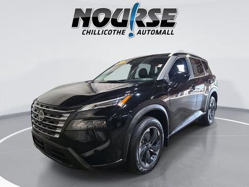Used 2024 Nissan Rogue SV w/ SV Premium Package AWD/4WD image 1