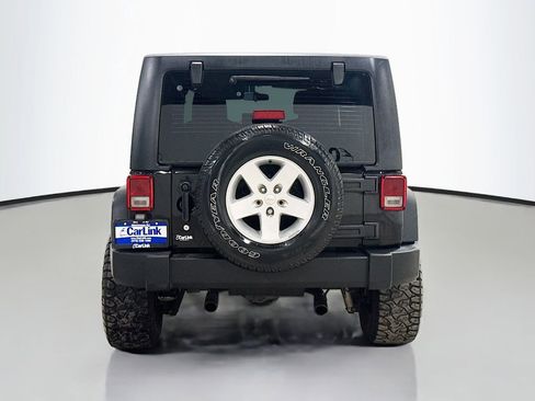 Used 2015 Jeep Wrangler Unlimited Sport image 7