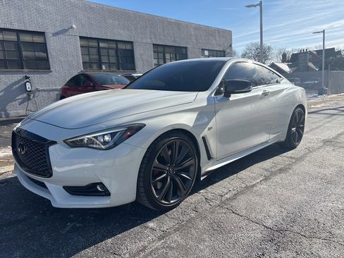 Used 2018 INFINITI Q60 Red Sport 400 w/ Sensory Package 3.0T Sport image 1