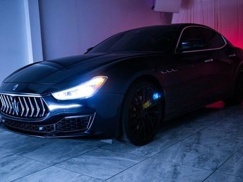 Used 2018 Maserati Ghibli S Q4 AWD/4WD image 39