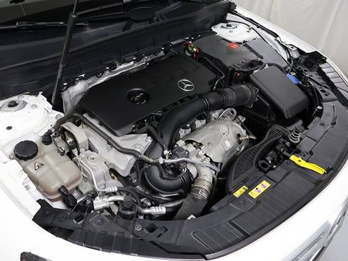 Certified 2023 Mercedes-Benz GLB 250 4MATIC image 35