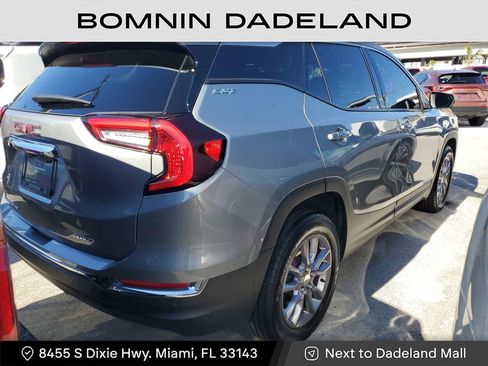 Used 2024 GMC Terrain SLT w/ LPO, Floor Liner Package image 7