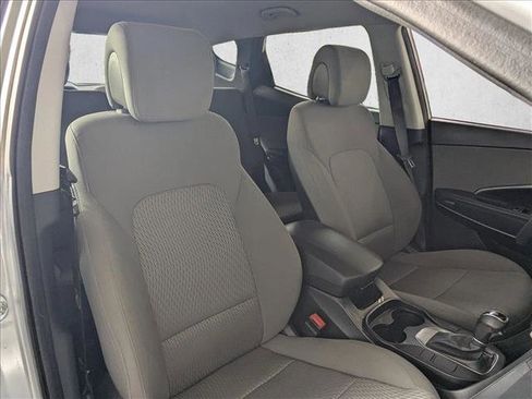 Used 2017 Hyundai Santa Fe Sport image 18