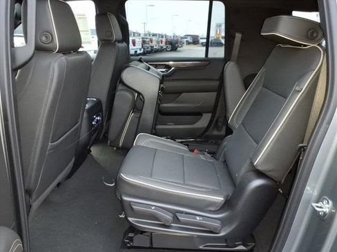 New 2026 GMC Yukon XL Elevation image 7