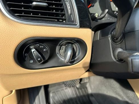 Used 2018 Porsche Macan Sport Edition image 39