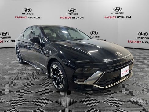 New 2026 Hyundai Sonata SEL image 1
