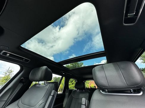 Used 2024 Land Rover Range Rover Long Wheelbase Autobiography AWD/4WD image 36