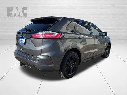 Used 2022 Ford Edge ST-Line w/ Class II Trailer Tow Package AWD/4WD image 3