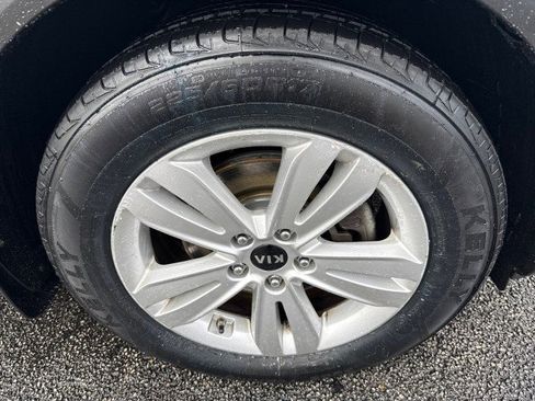 Used 2019 Kia Sportage LX image 9