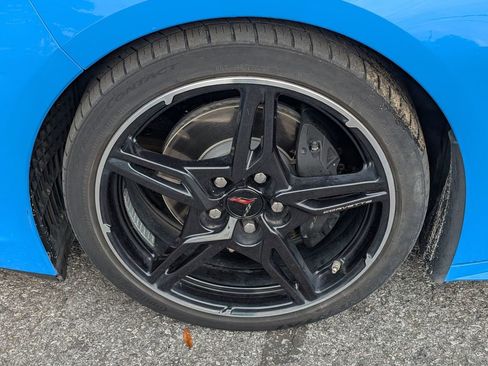 Used 2021 Chevrolet Corvette Stingray Coupe w/ 1LT image 11