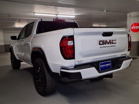 New 2026 GMC Canyon AT4 w/ AT4 Premium Package AWD/4WD image 10