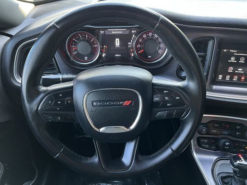 Used 2018 Dodge Challenger SXT image 14