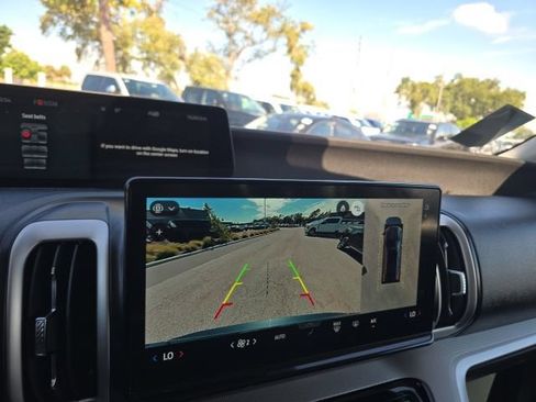 Used 2025 Ford Expedition Active RWD image 18