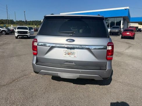 Used 2020 Ford Expedition XLT w/ Equipment Group 202A AWD/4WD image 24