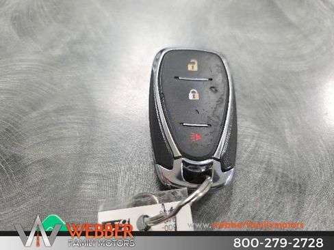 Used 2018 Chevrolet Equinox LT FWD image 18