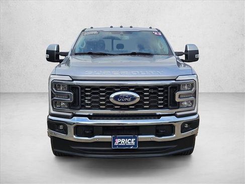 Used 2023 Ford F350 Lariat w/ Lariat Ultimate Package AWD/4WD image 2