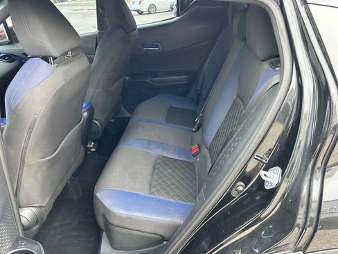 Used 2021 Toyota C-HR XLE image 33