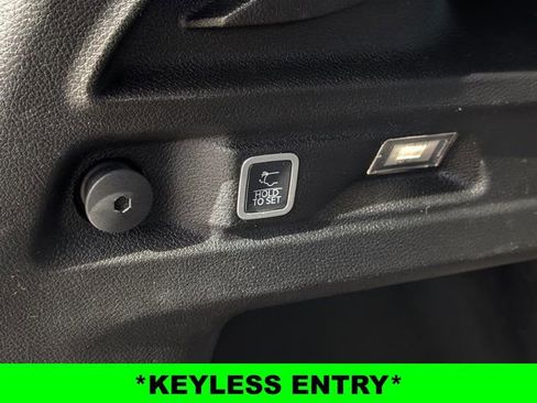 Used 2021 Jeep Grand Cherokee L Laredo image 14