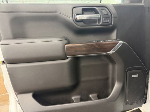 Used 2019 GMC Sierra 1500 SLT image 19