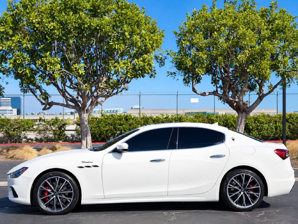 Used 2023 Maserati Ghibli Modena RWD image 6