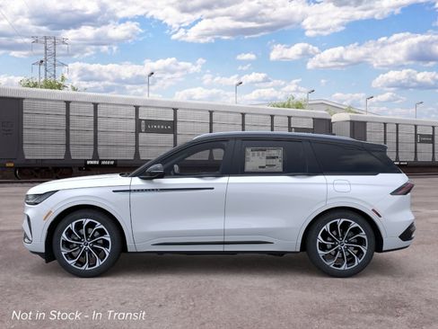 New 2026 Lincoln Nautilus Reserve AWD/4WD image 3