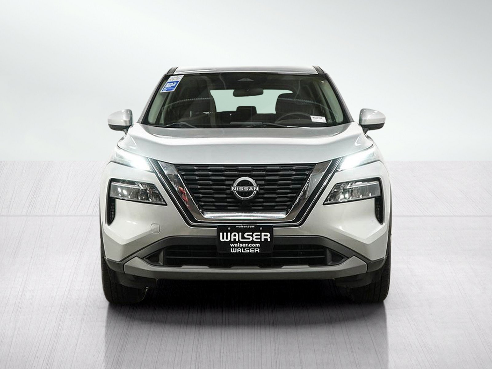 Used 2023 Nissan Rogue SV AWD/4WD image 8