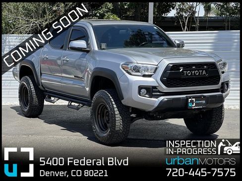 Used 2017 Toyota Tacoma TRD Off-Road AWD/4WD image 1