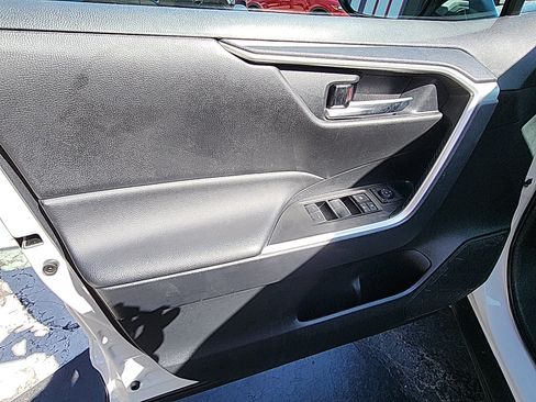 Certified 2025 Toyota RAV4 XLE AWD/4WD image 10
