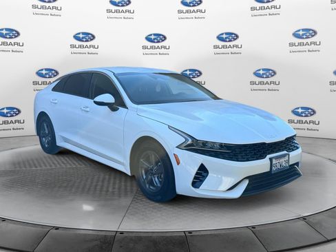 Used 2022 Kia K5 LXS FWD image 1