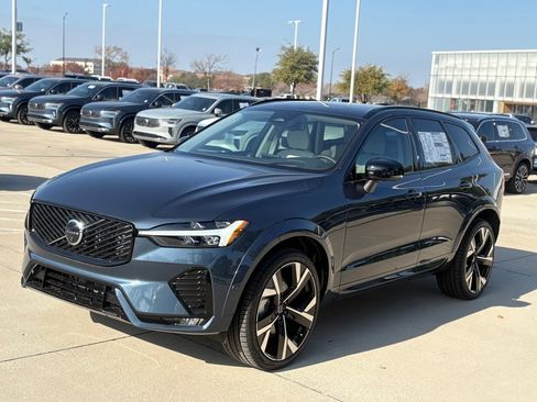 New 2026 Volvo XC60 B5 Ultra w/ Protection Package Premier image 6