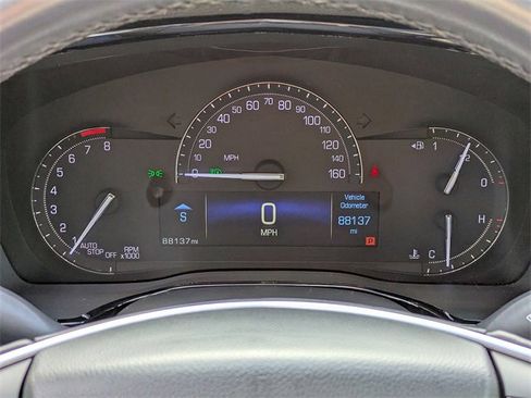 Used 2018 Cadillac XT5 Luxury w/ Driver Awareness Package image 33