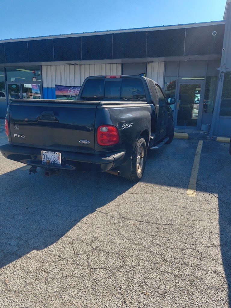 Used 2003 Ford F150 XLT RWD image 10