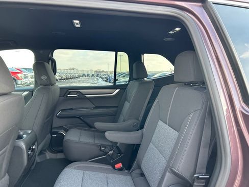 New 2026 GMC Acadia Elevation image 34