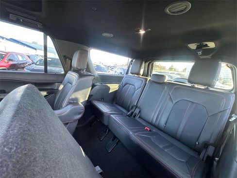 Used 2023 Ford Expedition Max Limited image 24