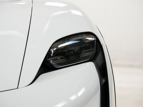 Used 2023 Porsche Taycan 4S w/ Performance Package image 7