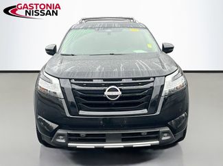 Used 2023 Nissan Pathfinder SL w/ SL Premium Package video 2